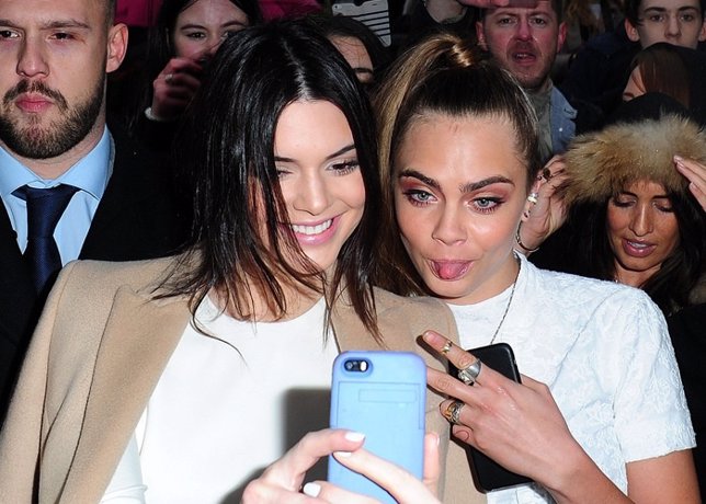 Kendall Jenner y Cara Delevingne, dos amigas especiales muy inseparables