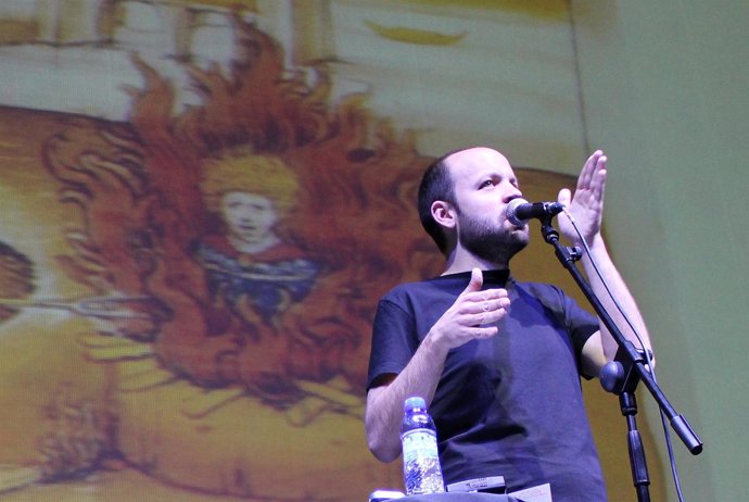 El cómico Miguel Noguera, en plena actuación. 