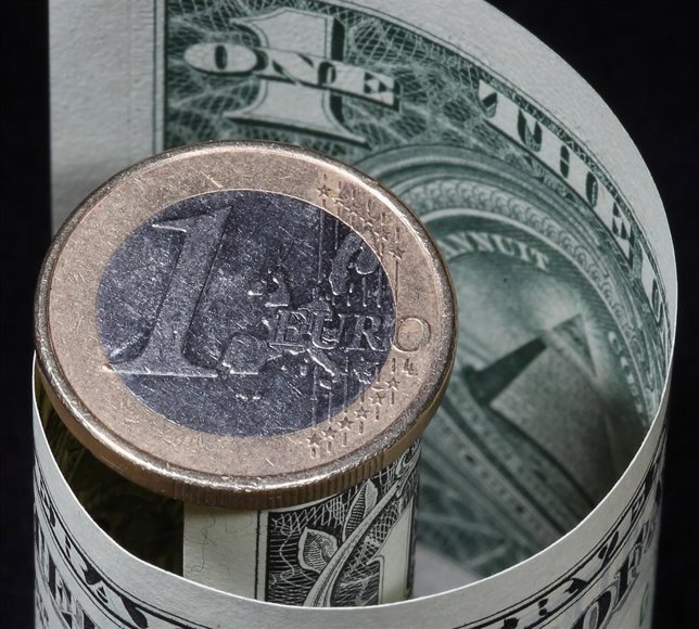 Expertos apuestan por un rebote del euro esta semana