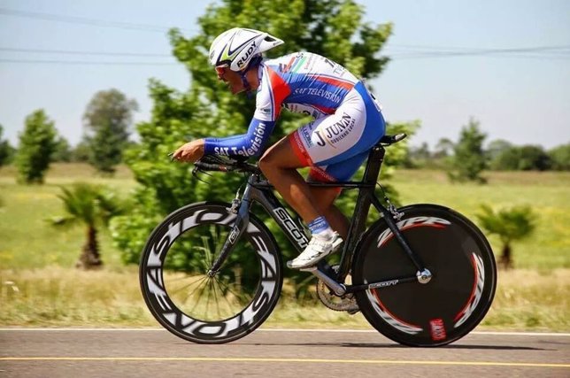 El ciclista argentino Sebastián Cancio