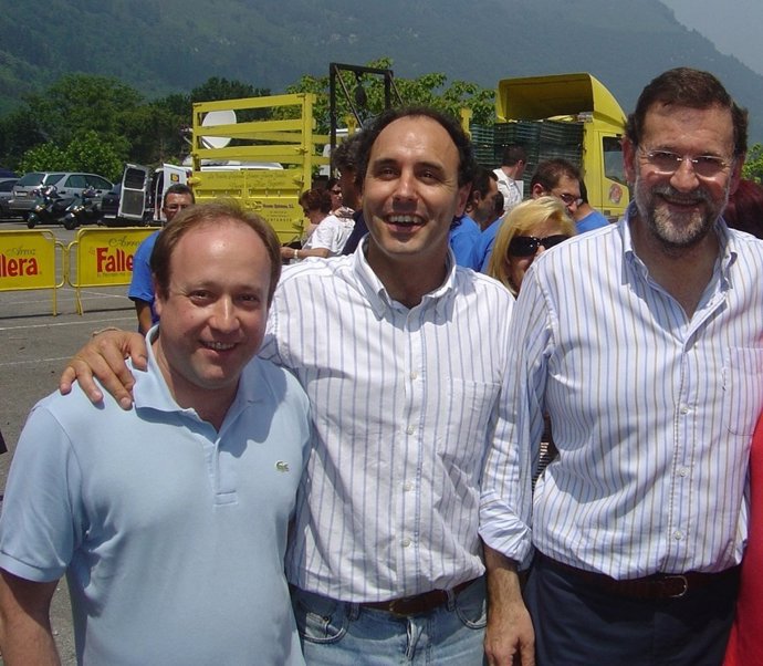 Fernado Pérez con Ignacio Diego y Mariano Rajoy 