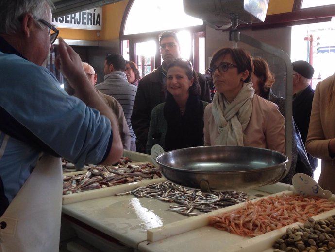 María gámez lorena doña mercado gambas pescado