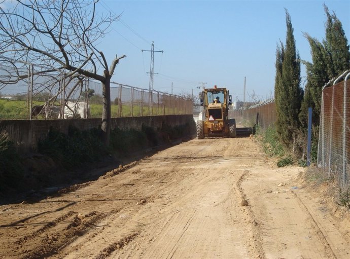 Obra de mejora del camino de la Saeta en Carmona