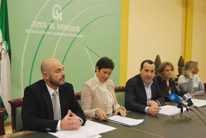 Gasolinera revisar málaga cumplimiento