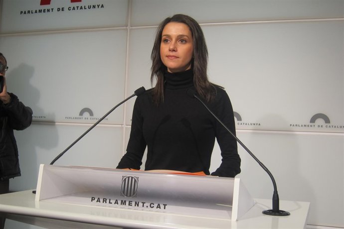 La diputada de C's en el Parlament Inés Arrimadas en rueda de prensa