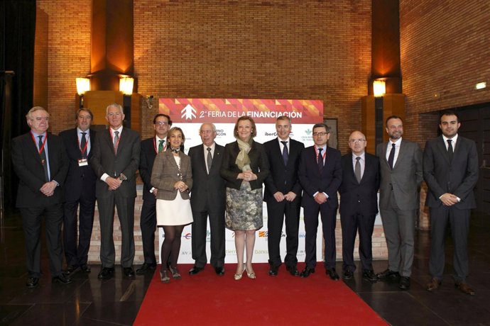 La presidenta de Aragón, Luisa Fernanda Rudi, visita la Feria de la Financiación
