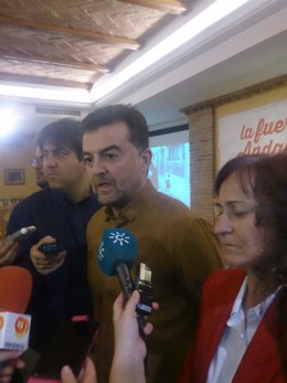 Maíllo, junto a Rosalía Martín, en un acto público en Almería