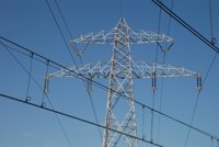 Red Eléctrica guanya 718 milions el 2014, un 35,7% més, per l'acord a Bolívia i la reforma fiscal