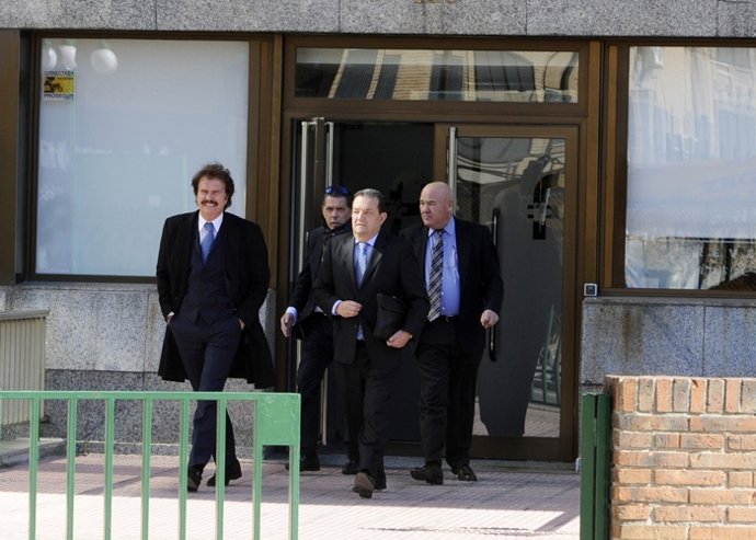 Bigote arrocet disfruta de unos amigos sin maria teresa campos 