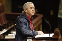 Amaiur denuncia la "sádica" dispersión de presos de ETA y acusa a Rajoy de imponer una "Francocracia"