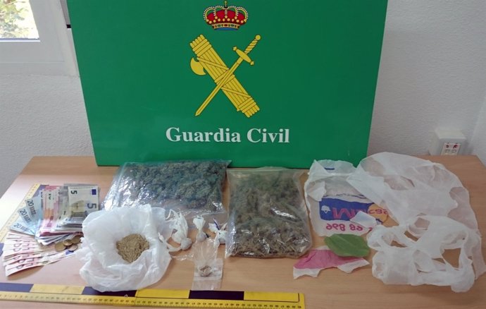 Guardia Civil sorprende a una persona con 120 gramos de marihuana