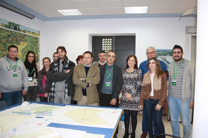 Economía: Los Programas Emple@Joven Y Emple@30 De La Junta Dan Empleo A 195 Jóve