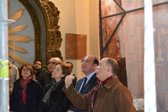 Visita obras de restauración del Retablo Mayor del Santuario de Santa Eulalia