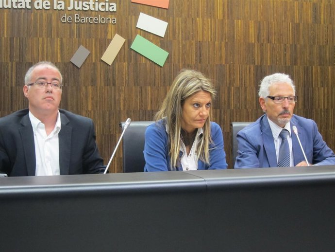 F.Richarte, E.Ríos (asoc.Jueces Sustitutos y Magistrados Suplentes) S.Vidal(JpD)