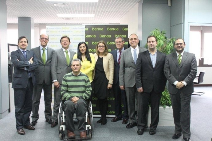 Acuerdo Fundación Randstad y Bankia con ASPRONA y ASPAYM