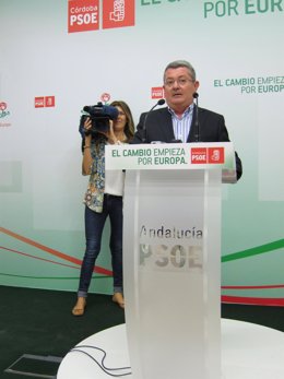 Jesús María Ruiz en la sede del PSOE