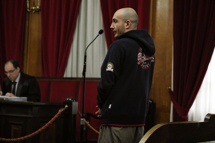 OURENSE:25/02/2015: JUICIO EN LA AUDIENCIA PROVINCIAL DE LUIS P.R. DE 37 AÑOS AC