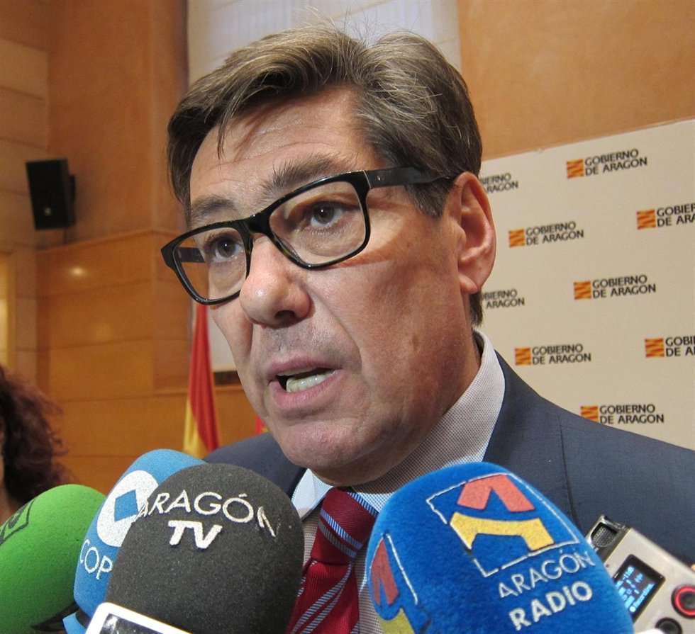 El consejero de Industria de Aragón, Arturo Aliaga