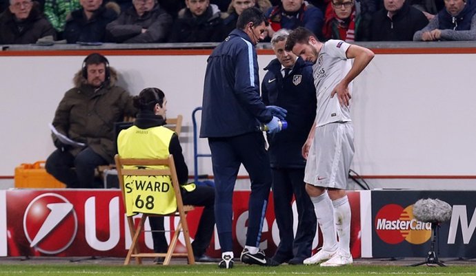 Saúl y Siqueira vuelven 'tocados' de Leverkusen