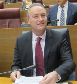 Fabra valora su mandato en la sesión de control de las Corts