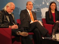 Fomento del Trabajo apuesta por el bipartidismo "clásico" y pide a las izquierdas que se fusionen