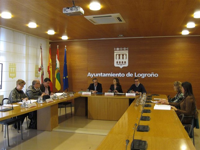 Gamarra preside la reunión del Grupo de Trabajo