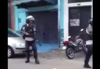 Vídeo: Policía hizo disparos y lanzó gases tras muerte de Kluivert Roa