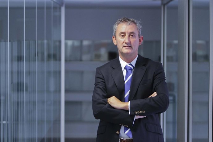 Tomás Cobo, presidente del Colegio de Médicos de Cantabria