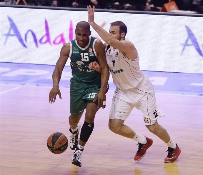 Granger rompe el gafe de Unicaja