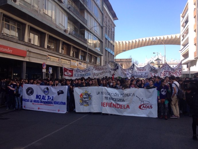 Manifestación de estudiantes en Sevilla