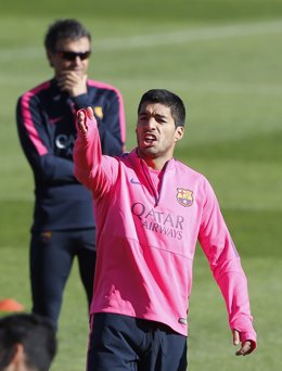 Luis Enrique y Luis Suárez en el entrenamiento del Barcelona
