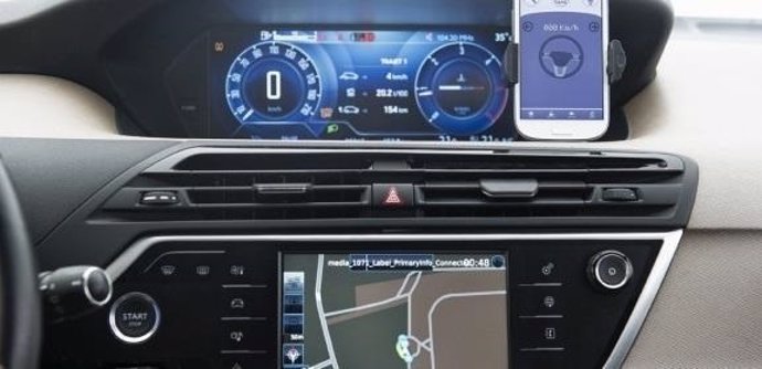Aplicación Car Easy App para el MWC 2015
