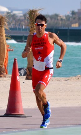 Javier Gómez Noya en un triatlón