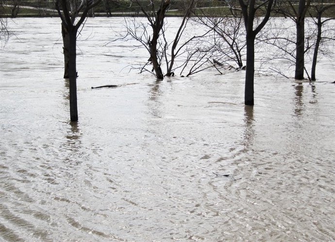 Crecida del Ebro.