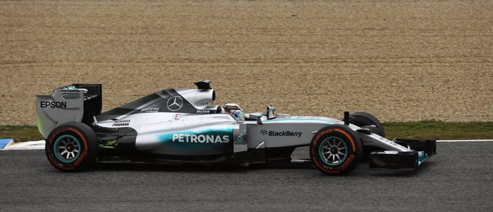 Lewis Hamilton, el más rápido en los test de entrenamiento