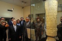 Al Abadi inaugura el museo de Irak después de 12 años y defiende la cultura "de los que intentan destruirla"