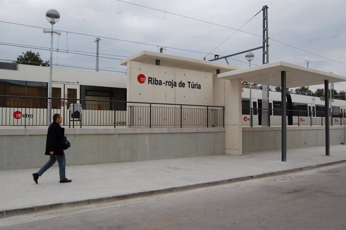 Estación de Metrovalencia en Riba-roja del Túria