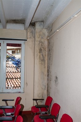 Imagen del estado del salón de actos de la Casa del Mar