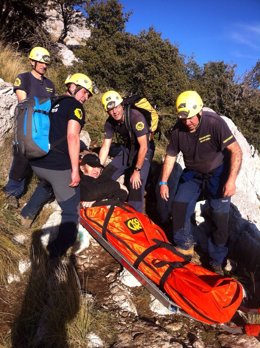 BOMBEROS. Rescate Excursionista Montaña Grazalema. 01 03 2015