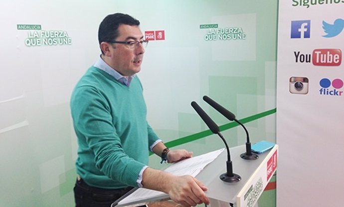 El secretario de Política Municipal del PSOE de Huelva, Manuel Domínguez.