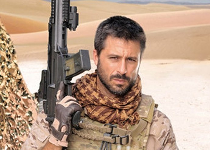 Hugo Silva resalta el lado humanitario que hay detrás de los uniformes militares