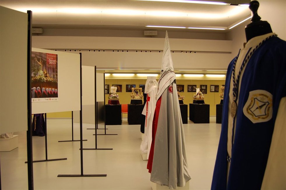 La Semana Santa de la ciudad de Teruel se da a conocer en Badalona