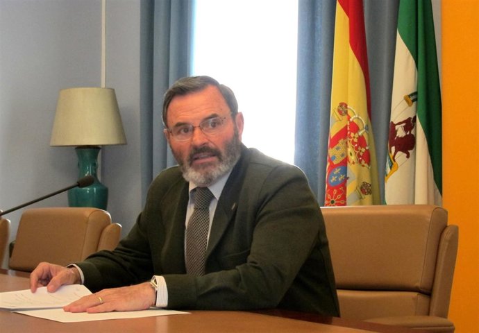 El subdelegado del Gobierno en Jaén, Juan Lillo, en la rueda de prensa.