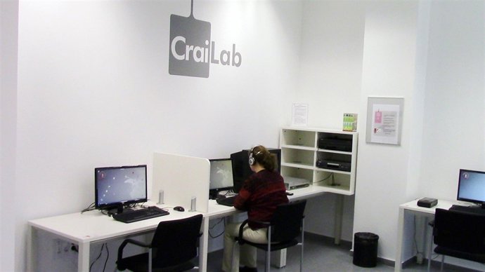 Laboratorio multimedia en el CRAI 'Antonio de Ulloa'