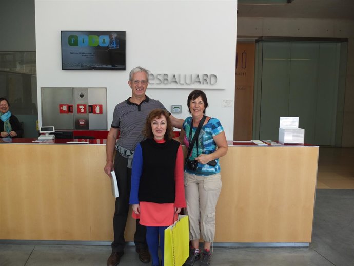 Nekane aramburu entrega obsequios