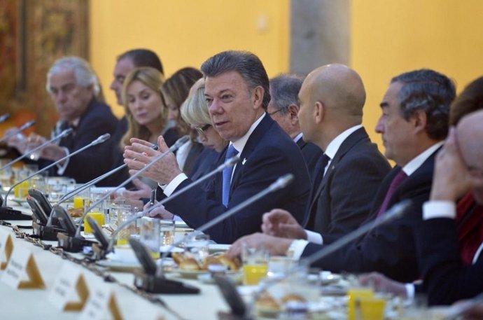 Juan Manuel Santos con empresarios españoles