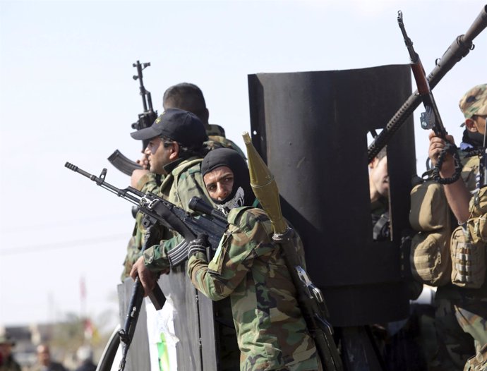 Soldados iraquíes en Tikrit luchan contra el Estado Islámico 