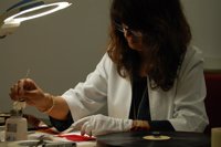 Las mujeres ocupadas con estudios universitarios caen un 5,3%