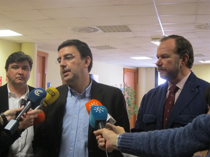 El portavoz del PSOE en el Parlamento, Mario Jiménez. 