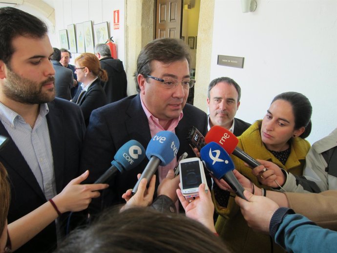 Fernández Vara tras reunión con sector turístico en Cáceres